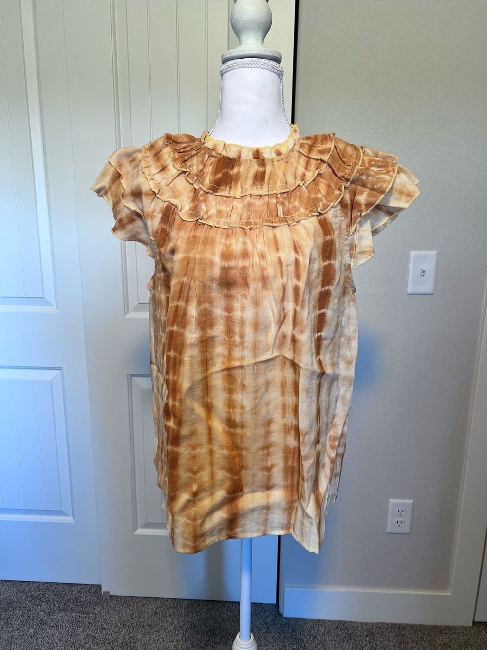 BiBi Tie-Dye Ruffled Neck & Sleeve Sz Medium 50% Cotton 50% Linen - Picture 2 of 10